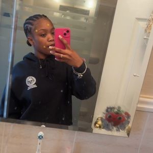 Meet your Posher, Cayla